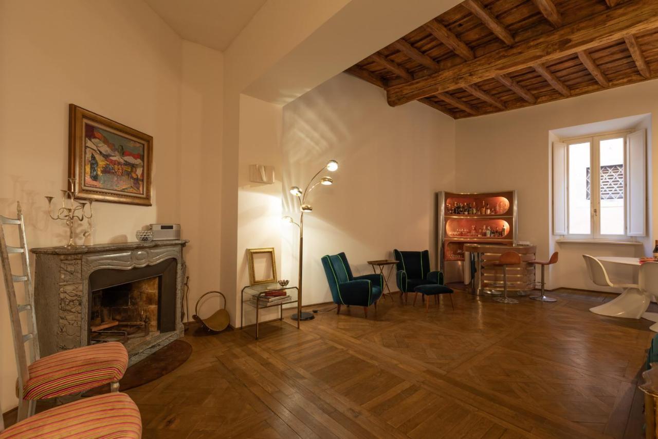 Chic And Style In Historical Via Giulia Lejlighed Rom Eksteriør billede