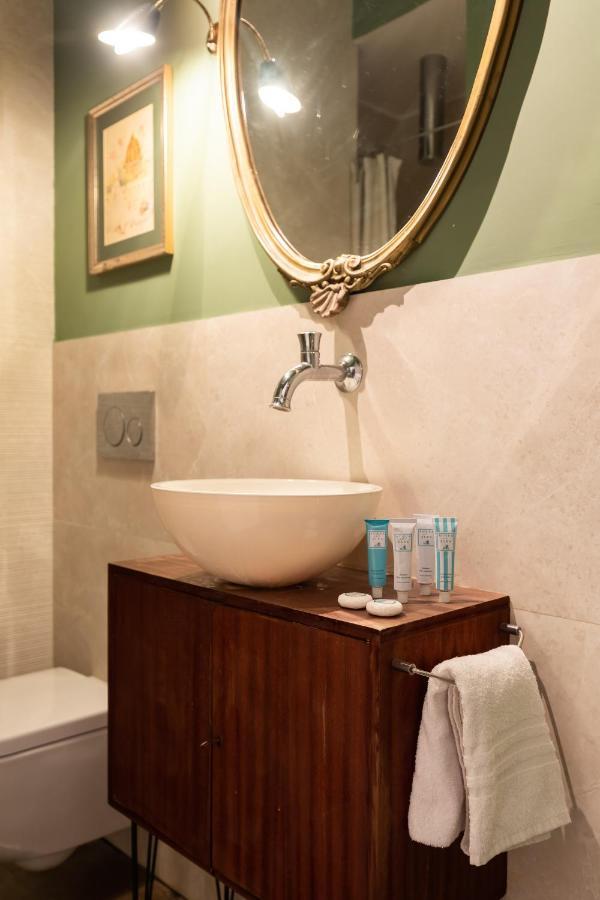 Chic And Style In Historical Via Giulia Lejlighed Rom Eksteriør billede