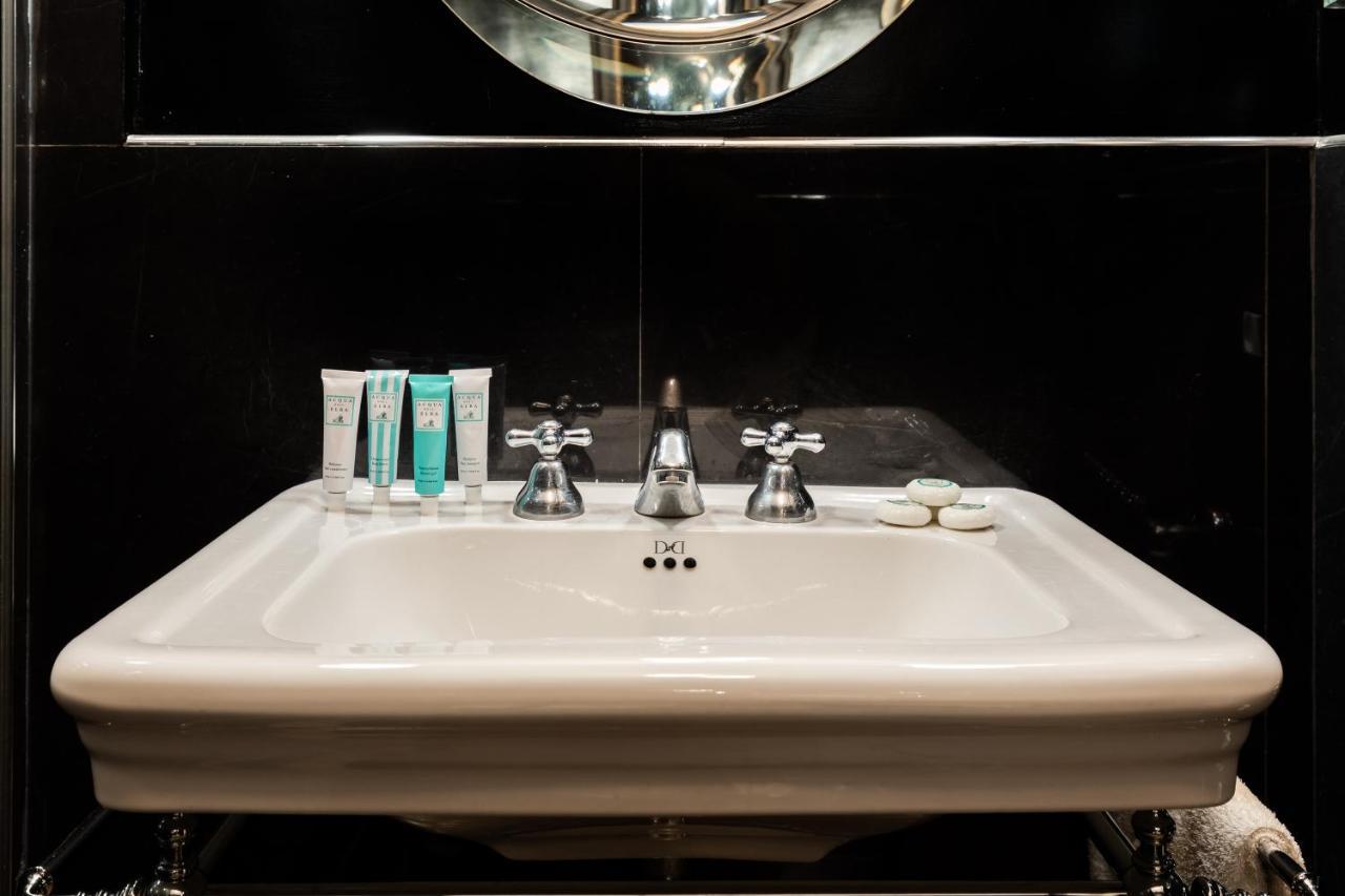 Chic And Style In Historical Via Giulia Lejlighed Rom Eksteriør billede